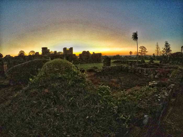sunset-paraguay-ruins