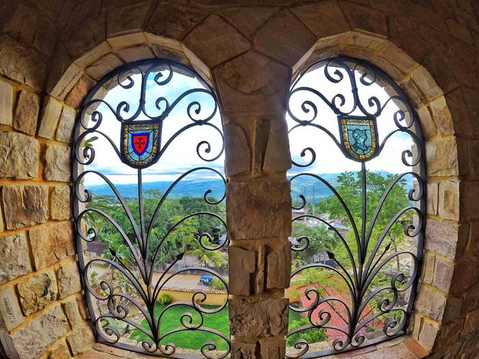 tarapoto castle window-deco
