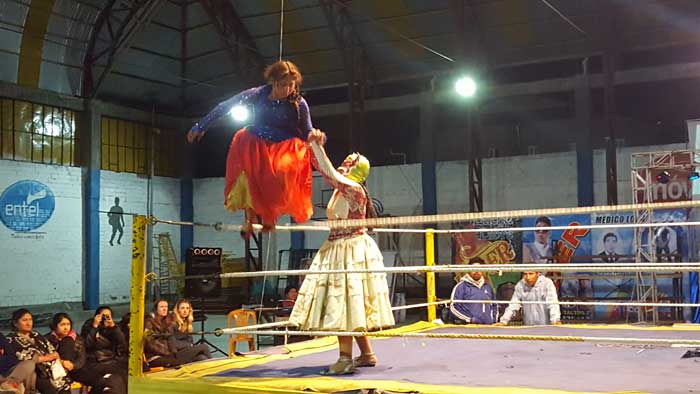cholita wrestling